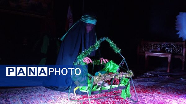 عزاداری شب هفتم محرم در دبیرستان فرزانگان