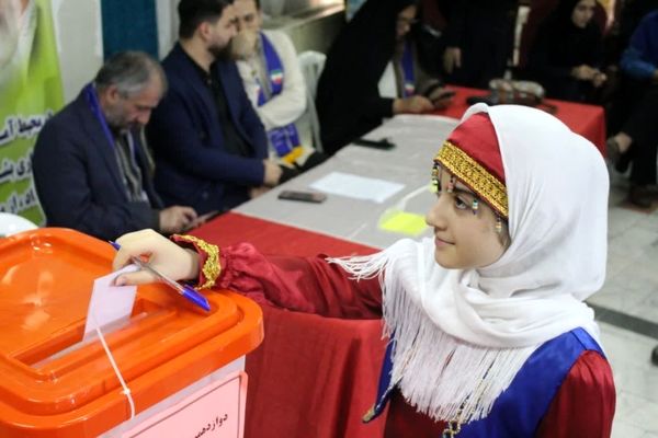 انتخابات مجمع شورای دانش‌آموزی دختران در مازندران 