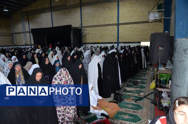 اقامه آخرین نماز جمعه ماه مبارک رمضان با حضور چشمگیر مردم گچساران