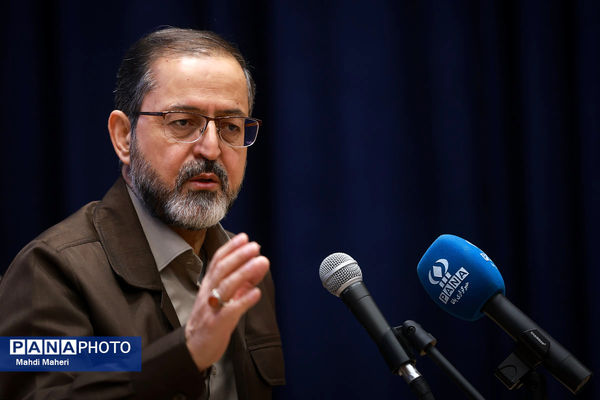 مراسم آموزش کاروان‌های عمره دانش‌آموزی به دانش‌آموزان عازم سرزمین وحی