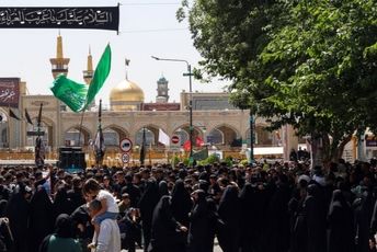 حال‌وهوای روز عاشورا در خیابان‌های مشهد