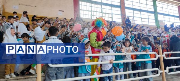 جشنواره هویت ملی کودکان در محل سالن ۱۳ آبان شیروان
