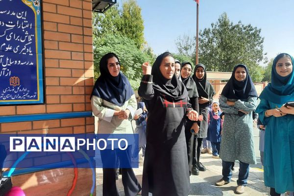 المپیاد درون مدرسهای در مدارس بهارستان دو