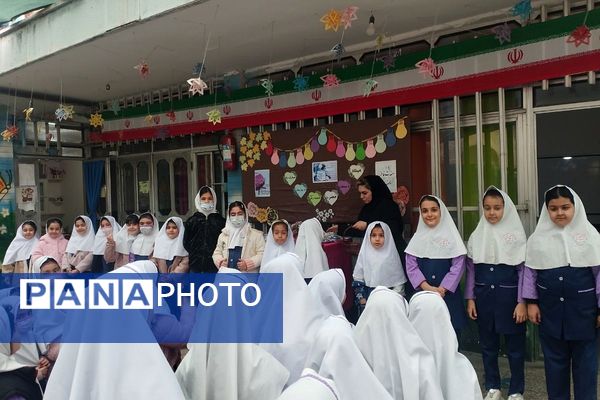 جشن میلاد بانوی نور در دبستان سرای دانش شهر قدس
