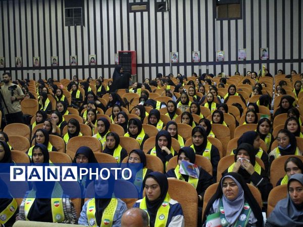 برگزاری یادواره شهدای جنگ ۱۲ روزه در کانون رشد ناحیه 3 کرج 