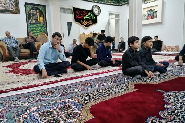 عزاداری نوجوانان کاشمری به یاد حضرت رقیه (س)