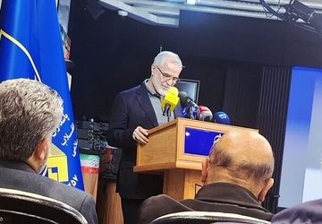 تجلیل از نقش سردار آسودی در توسعه تبلیغات دفاع مقدس