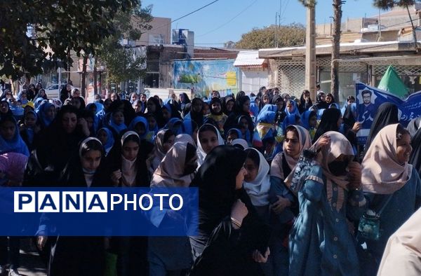راهپیمایی ۱۳ آبان ماه در شهرستان خلیل‌آباد 
