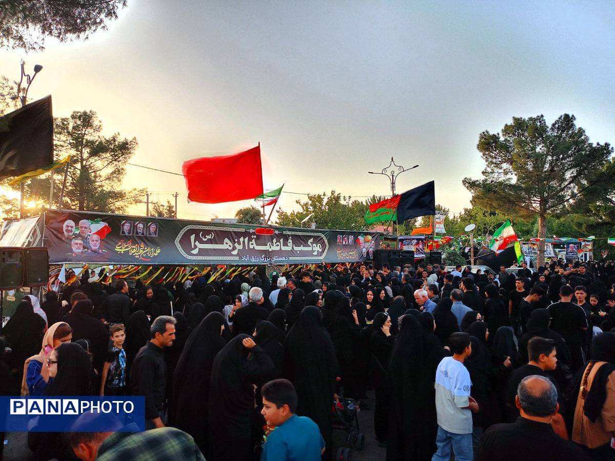 پذیرایی جانانه موکب های کاشمر از عزاداران حسینی