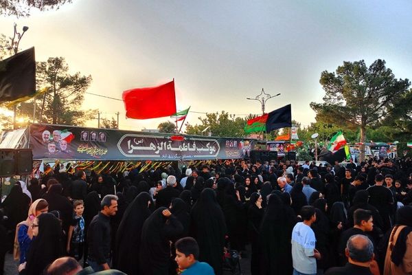 پذیرایی جانانه موکب های کاشمر از عزاداران حسینی