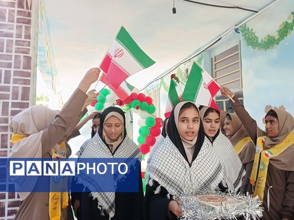 رنگین‌‌کمان شادی و یادگیری در جشن غنچه‌‌ها