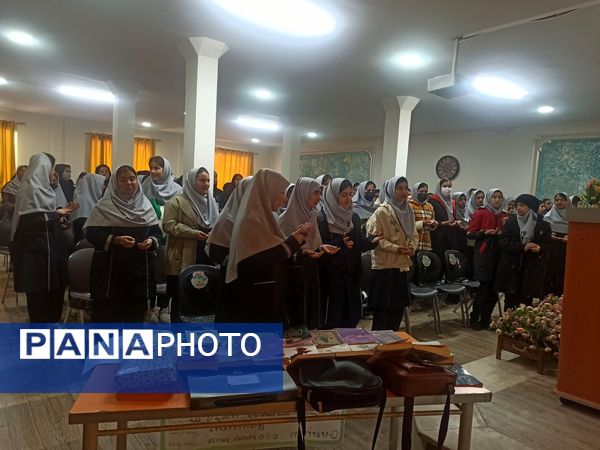 گرامیداشت هفته کتاب و کتابخوانی به همراه پرده خوانی شهادت حضرت فاطمه(س)