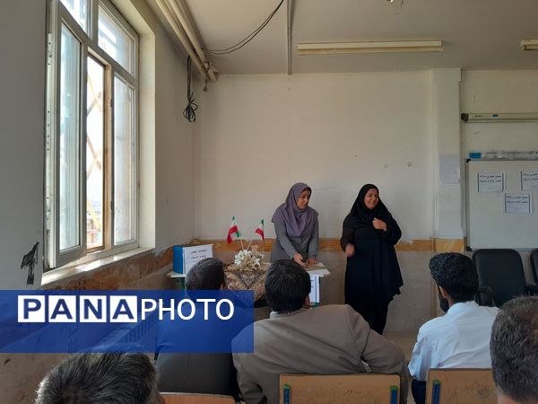 برگزاری جلسه آییننامه انجمن اولیا و مربیان در دبیرستان خدیجه کبری منطقه زاغه