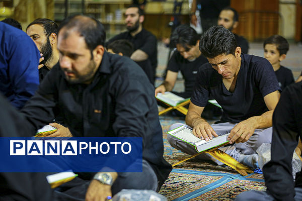 مراسم احیاء شب عاشورا در مسجد مقدس جمکران