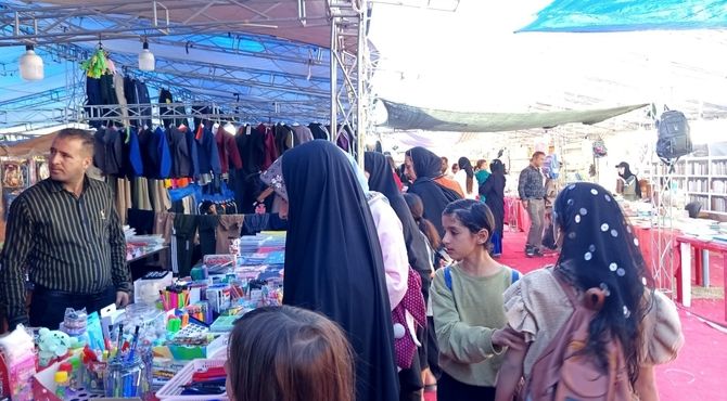 نمایشگاه مهر لردگان رنگین‌کمانی از فرهنگ و هنر