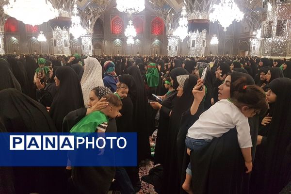 برگزاری بزرگترین اجتماع شیرخوارگان حسینی در حرم مطهر رضوی