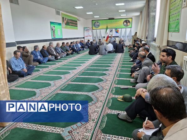 آیین تجلیل از رزمندگان و آزادگان سرافراز دفاع مقدس 