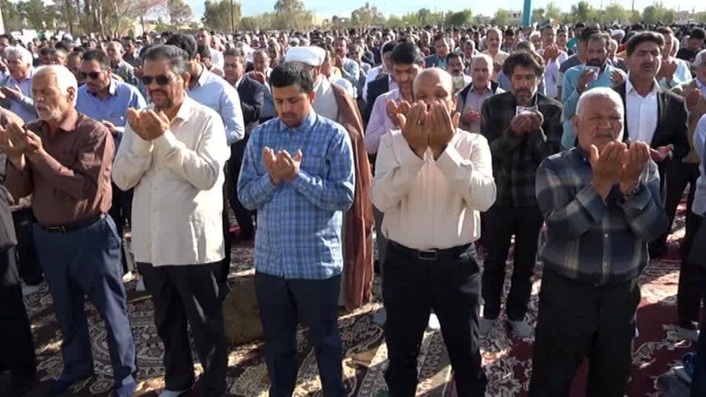 اقامه نماز عید سعید فطر در بهاباد