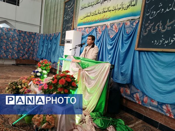 پایان یک ماه بندگی خداوند و نماز عید فطر در گناباد