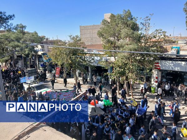 راهپیمایی پرشکوه مردم شهرستان خلیل‌آباد در سیزدهم آبان و گرامیداشت یوم‌الله ۱۳ آبان