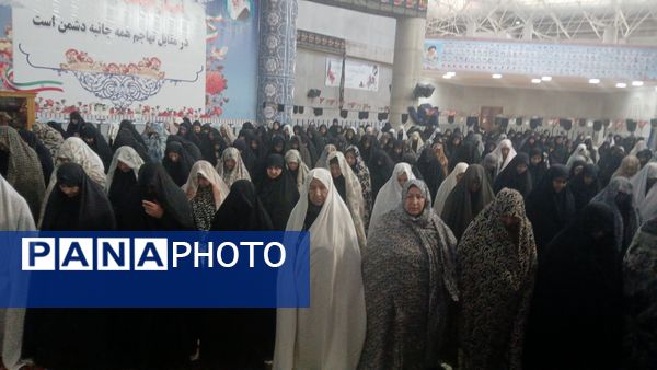 نماز جمعه سدی محکم در برابر دشمن