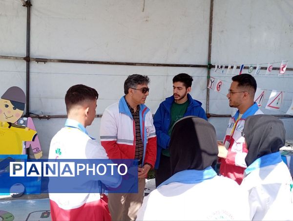 برپایی ایستگاه های خدمات نوروزی هلال احمر در ملارد 