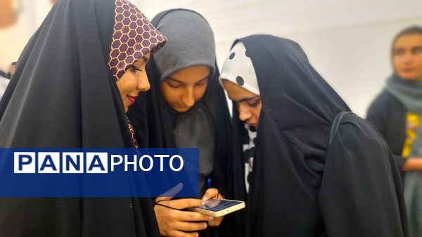 برگزاری مسابقه چالشی دومینو دانش‌آموزان دختر شهرستان لنده