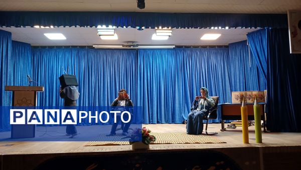 تقدیر از دانش‌آموزان فعال محمدشهری در زمینه‌های فرهنگی و هنری