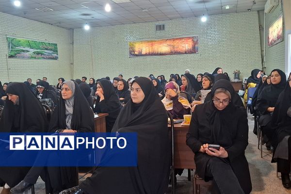 برگزاری دوره آموزشی «آموزش خودمراقبتی به دانش‌آموزان و تشریح قانون حمایت از اطفال و نوجوانان»  در ری یک