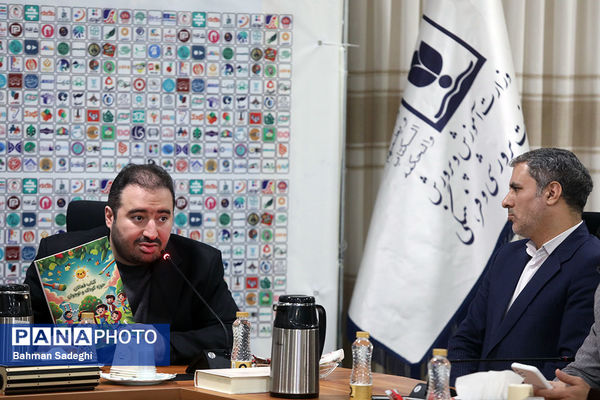 دورهمی فعالان حوزه کودک و نوجوان با معاون پرورشی و فرهنگی وزیر آموزش‌وپرورش
