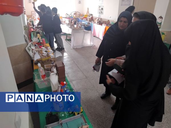  اجرای برنامه‌های خلاقانه به مناسبت هفته پژوهش در مدرسه ولی محمدی صفادشت 