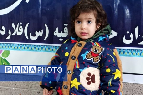 وفاداری مردم فلارد به آرمان‌های انقلاب در یوم‌الله ۹ دی تجلی یافت