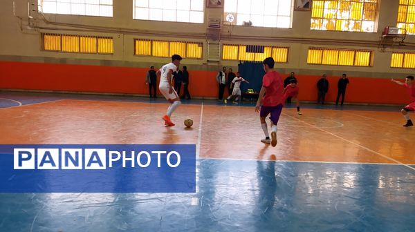 رقابت پرشور فوتسال مدارس ملکان با حضور ۸ تیم