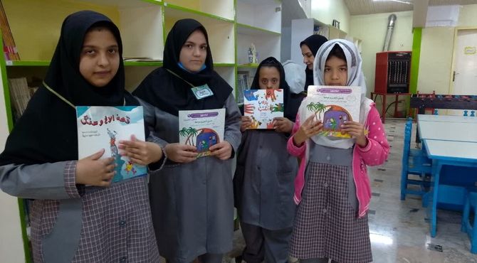 بازدید دانش‌آموزان آموزشگاه ولایت شهرستان فریمان از کتابخانه کانون پرورش فکری کودکان و نوجوانان