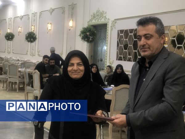 آیین تجلیل از خبرنگاران و اصحاب رسانه در محمودآباد