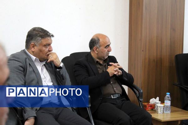 دیدار مدیران اجرایی مازندران با نماینده ولی‌ فقیه
