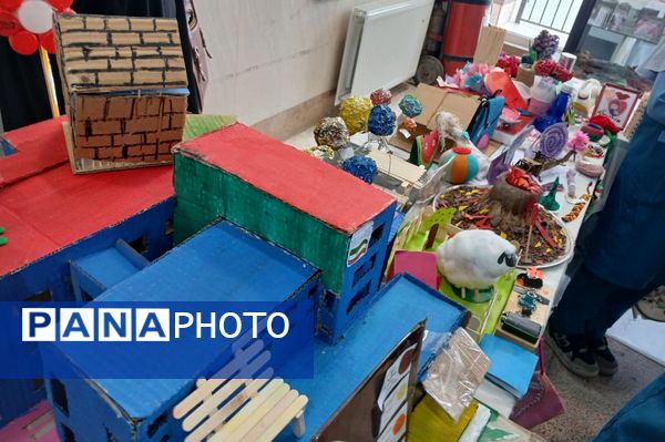 برپایی نمایشگاه هفته پژوهش در مدارس رباط‌کریم
