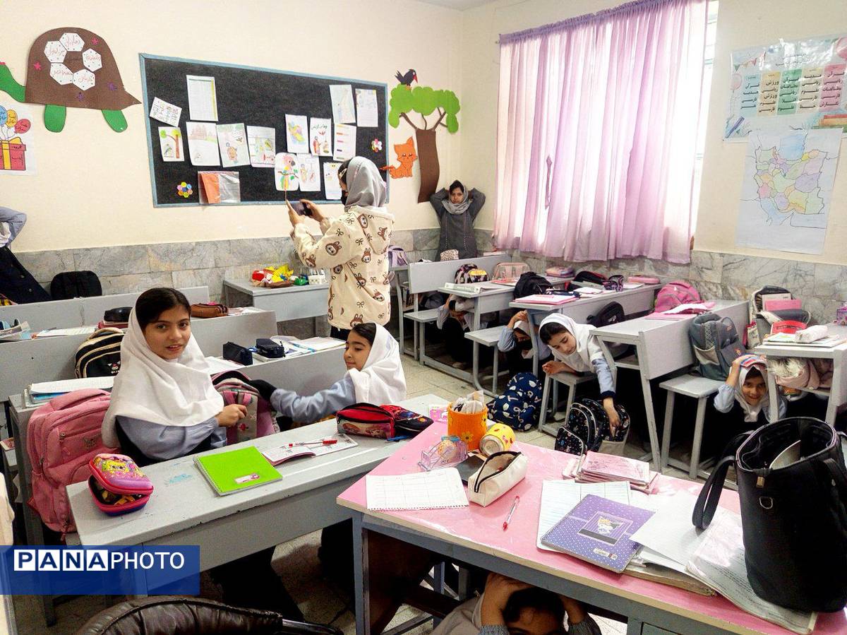 مانور زلزله در دبستان سمیه