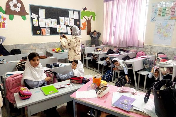 مانور زلزله در دبستان سمیه