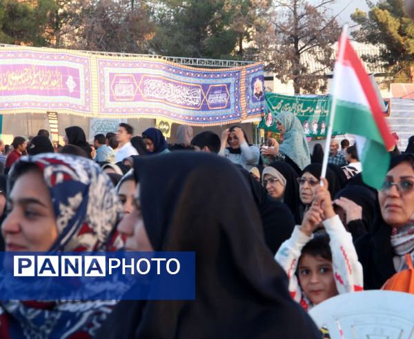 اجتماع بزرگ مردمی عید بیعت با حضرت ولی عصر «عج» در خراسان جنوبی 