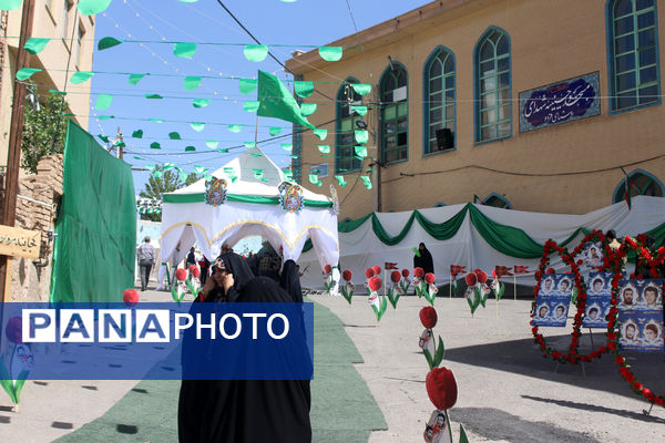 جلوه‌هایی از همدلی گروه‌های مردمی در برپایی یادواره شهدای روستای فردو