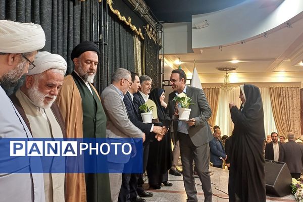مراسم بزرگداشت مقام معلّم در تالار شباهنگ شهرستان شهریار