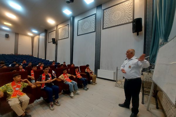 برگزاری کارگاه آموزش مهارت‌های تشکیلات پیشتازان در باقرشهر 