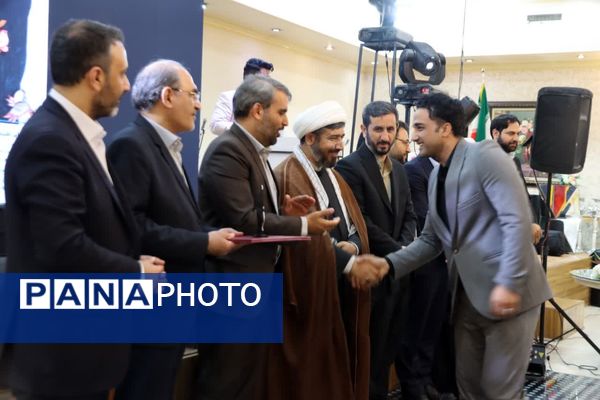 تجلیل از معلمان نمونه و سرآمد شهرستان اسلامشهر
