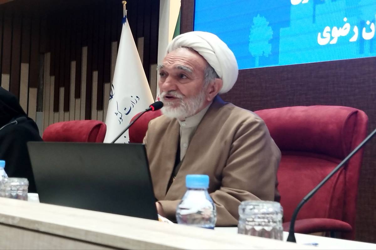 بهترین راه تربیت نسل امروز در مبارزه با بدی ها الگو بودن است