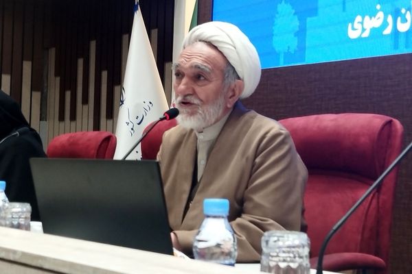 بهترین راه تربیت نسل امروز در مبارزه با بدی ها الگو بودن است