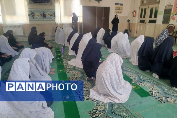 نماز در آموزشگاه فرشتگان، کلید خوش شانسی روزانه