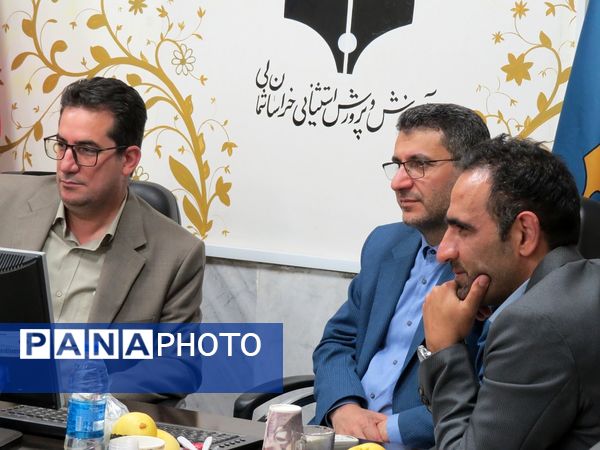 نشست معاون پیشگیری و تشخیص توانبخشی سازمان آموزش پرورش استثنایی کشور با مدیران مرکز  استان