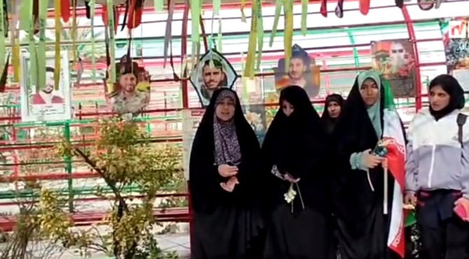 زیارت قبور مطهر شهدا و شرکت دانش آموزان در برنامه های دهه فجر