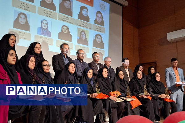 آیین پاسداشت فرهیختگان آینده‌ساز؛ مقام‌آوران جشنواره نوجوانان خوارزمی